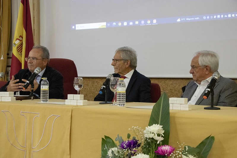 Alberto Acosta Jaime Vila y Pio Tudela Alberto Acosta Jaime Vila y Pio Tudela